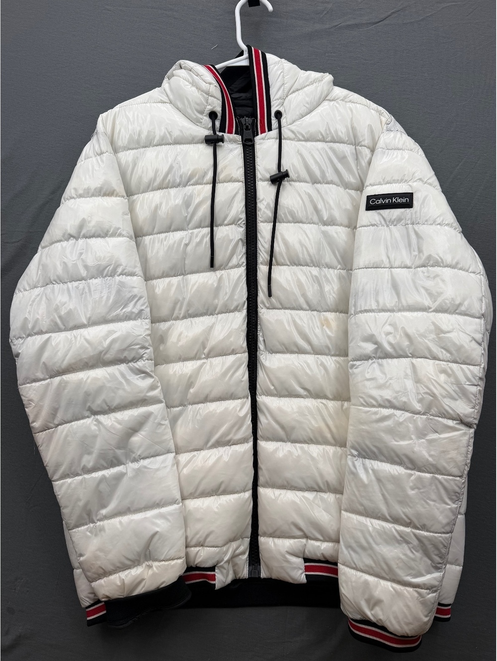 Calvin Klein Men's White Puffer Jacket with Hood, Size L